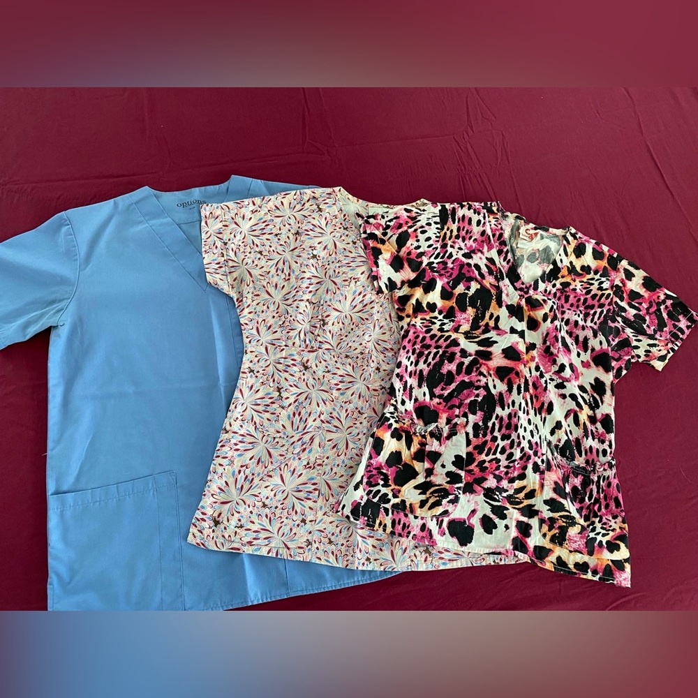 Women’s scrub tops